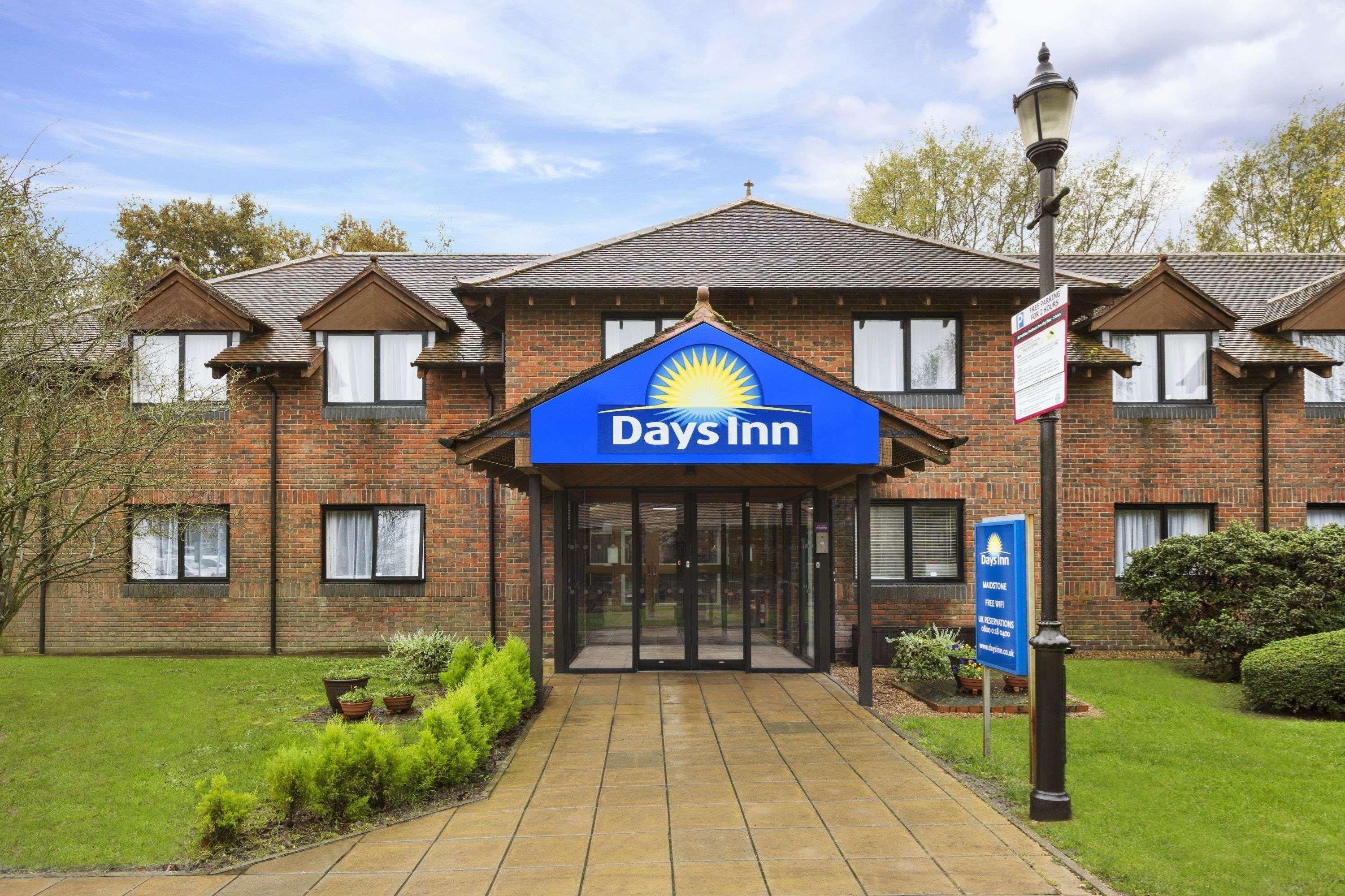 Days Inn Maidstone Exteriör bild